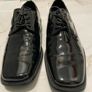 Men’s Shoes